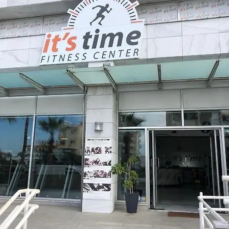 Ithaki Phinikoudes No. 207 *