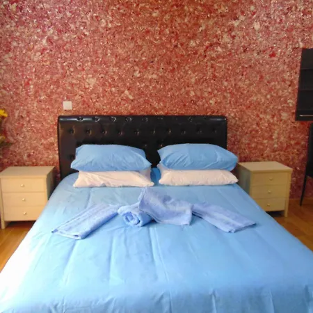 Ithaki Phinikoudes No. 207 Ларнака