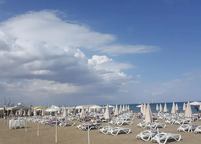 Ithaki Phinikoudes No. 207 Λάρνακα