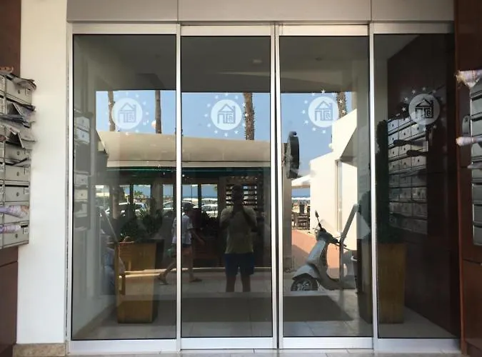 Lägenhet Ithaki Phinikoudes No. 207 Larnaca