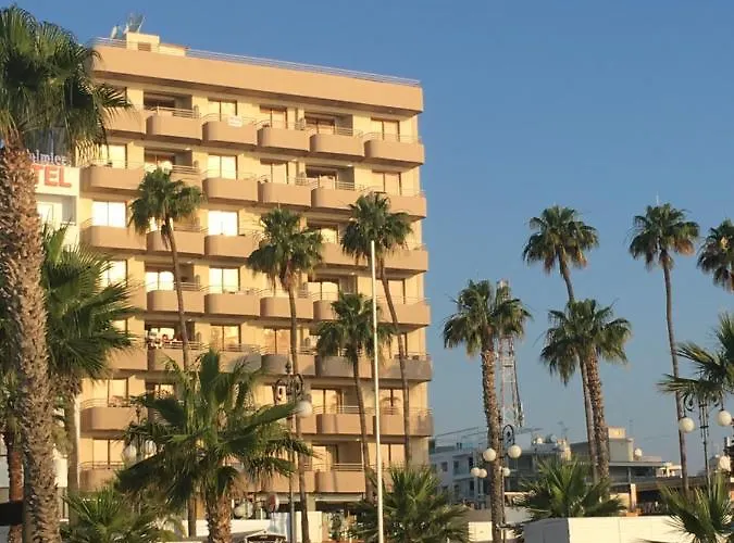 Lägenhet Ithaki Phinikoudes No. 207